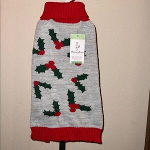 NWT House of Barker Gray with Red and Green Holly Turtleneck Sweater Size L
